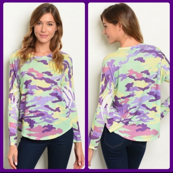 SOLD Cute Camo Top - Picture 1 of 2